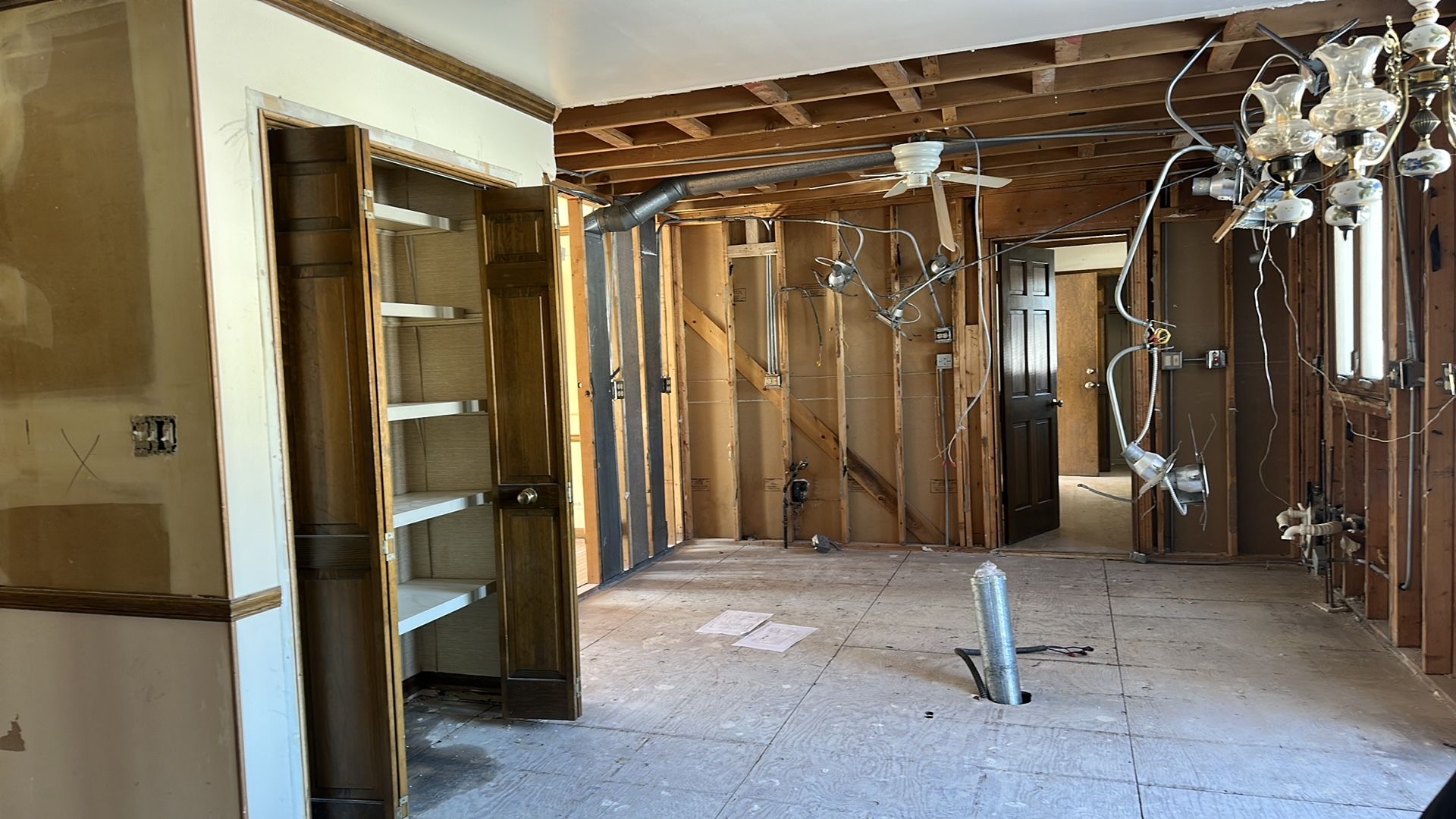 Arlington Heights Home Remodel — frame 2